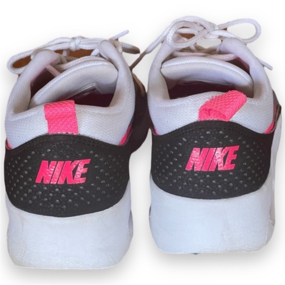 Nike Women's Gray and Pink Athletic Shoes - Picture 2 of 7